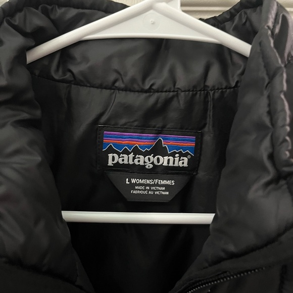 Patagonia Black Puffer Vest - Picture 2 of 3